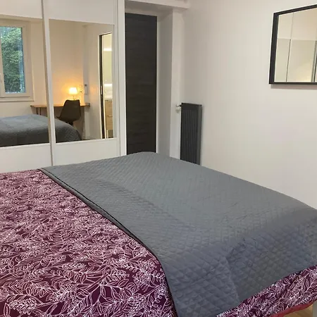 Ubytování v soukromí Access, Private In Shared 3-bedroom Apartment, Private Bathroom, Living With Sea View Parentale Salle De Bain Privee Acces Plages & Vue Du Salon Dans Partage *
